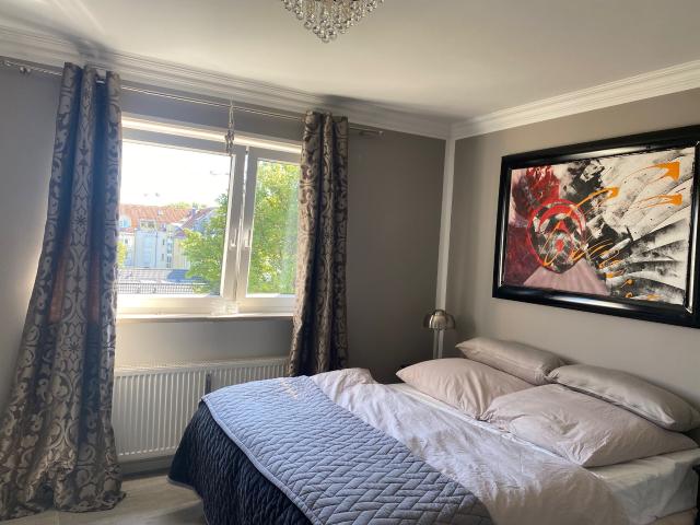Bright, nice 1 bedroom apartmenrt in München