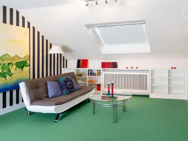 Bright, nice studio with beautiful view Stuttgart, Stuttgart Amsterdam Apartments for Rent