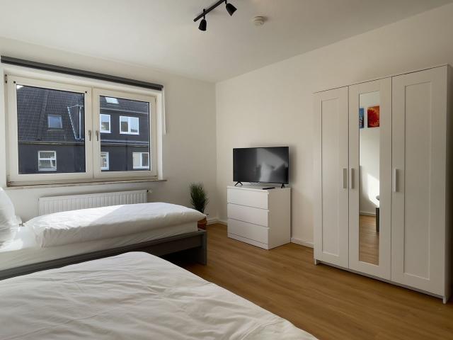 Bright, nice suite in Gelsenkirchen, Gelsenkirchen Amsterdam Apartments for Rent
