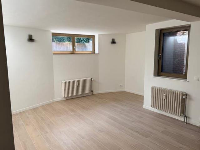 Bright south facing studio – Bois de la Cambre neighborhood