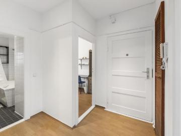 Bright single bedroom in Britz