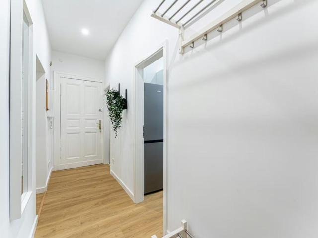 Bright single bedroom in residential Oberschöneweide