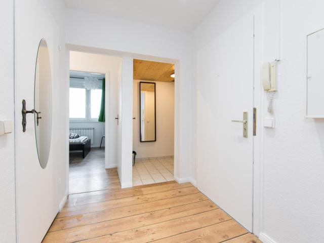 Bright single bedroom near the Oberspree train station
