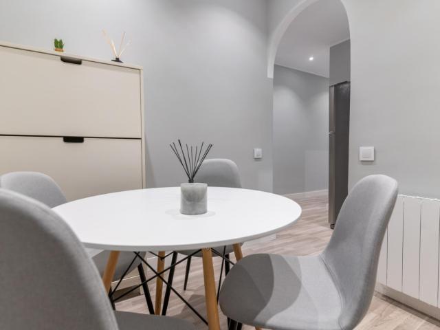 Bright single bedroom near Parc de Monterols