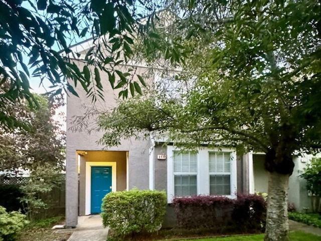 Bright & Spacious 3 Bed, 2.5 Bath Santa Cruz Home Near UCSC with Tranquil Rose Garden Backyard, Bonus Room & 2 Car Garage