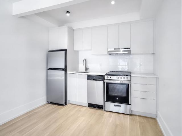 Bright & Spacious 1 Bed | NDG