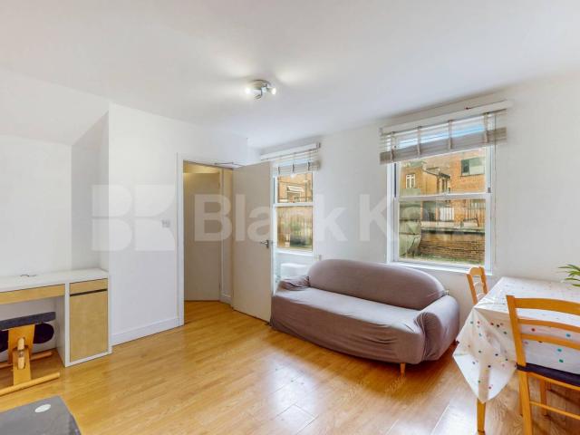 Bright & Spacious 2 Bed Flat to Rent – Minutes from Camden Town Station
