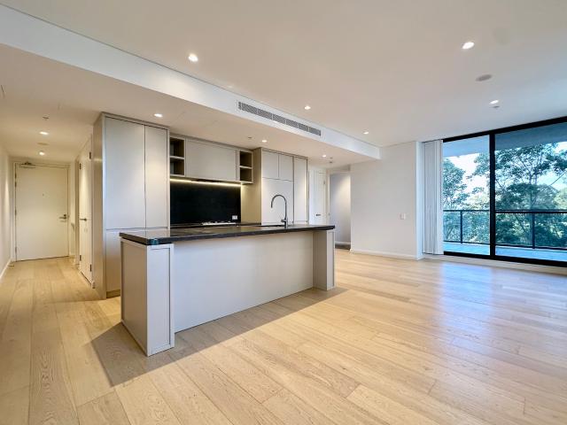 Bright & Spacious 2 Bedroom | 2 Bathroom | Unfurnished | Steps to Macquarie Metro
