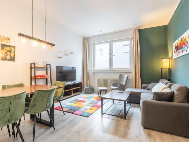 Bright & Spacious 2 Room Ground Floor Apartment | Fully Furnished, Osnabruck Amsterdam Apartments for Rent