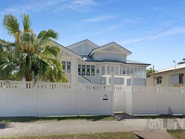 Bright & Spacious 4 Bedroom Home for Rent