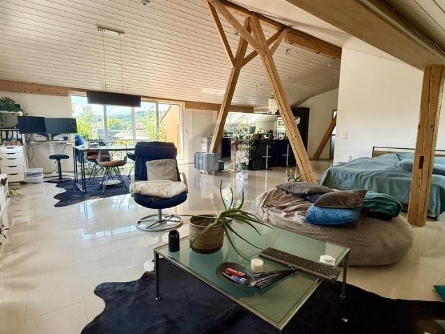 BRIGHT, SPACIOUS AND MODERN