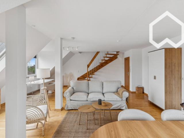 Bright, spacious and centrally loacated duplex apartment