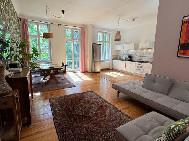 ✨ Bright & Spacious Altbau Loft with Balcony near Görlitzer & Treptower Park ✨, Berlin Amsterdam Apartments for Rent