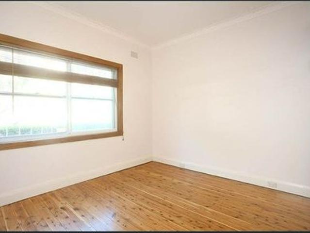 Bright & Spacious Apartment in Sought After Bondi Pocket