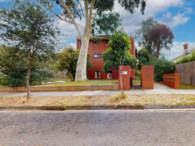 Bright & Spacious Apartment in the Heart of Ascot Vale