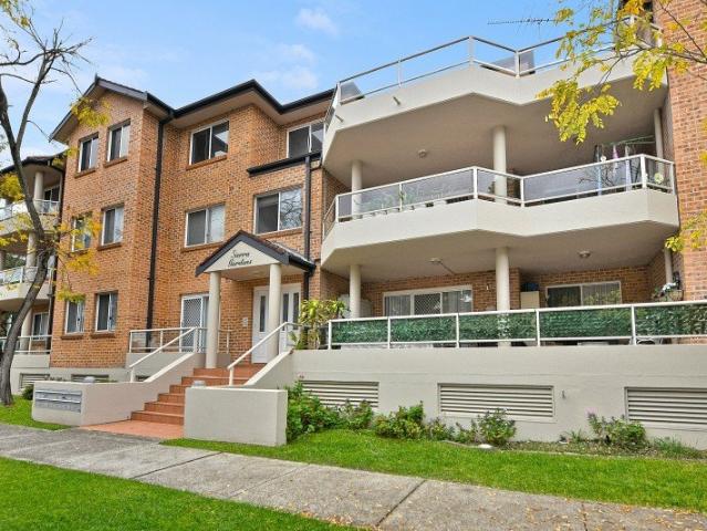 Bright & Spacious Apartment Living in a Peaceful Hurstville Setting