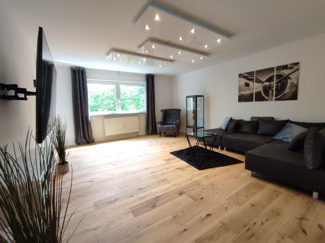 Bright & Spacious Apartment w/ Sauna