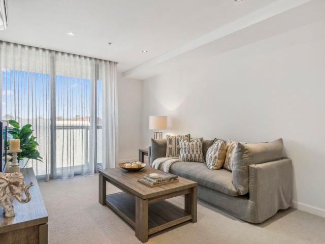 Bright, Spacious Apartment with Private Balcony in Prime Location