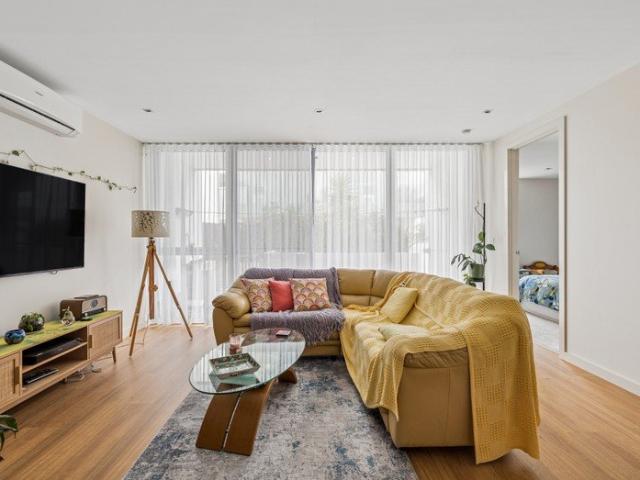 Bright & Spacious Family Living