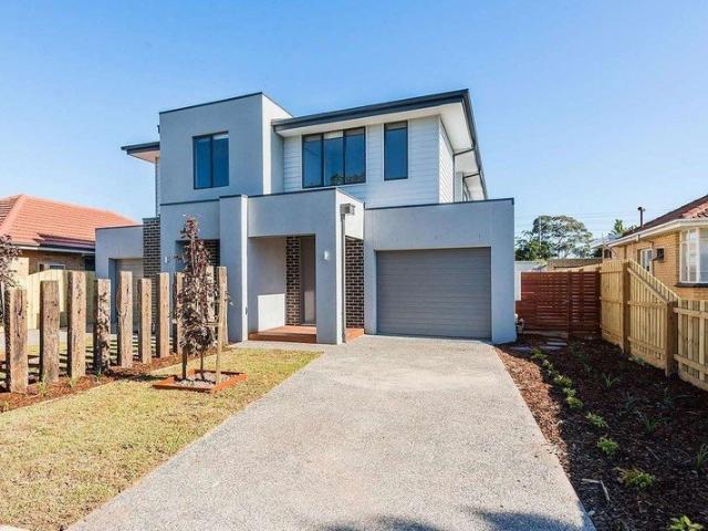 Bright & Spacious Home in Prime Bentleigh East Location