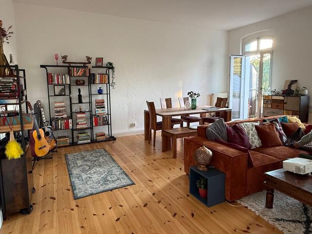 Bright, spacious, high ceiling apartment in vibrant Friedrichshain, Berlin Amsterdam Apartments for Rent