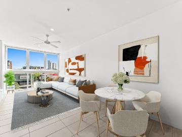 Hurry, Vacant ! Bright & Spacious Layout in the Iconic Broadway on Ann