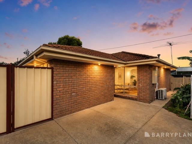 Bright, Spacious & No Body Corporate