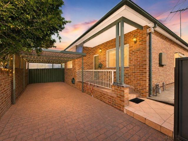 Bright & Spacious Torrens Title Living in a Prime Bexley North Location