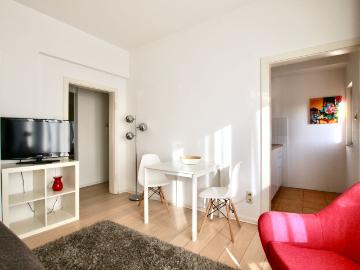 Bright studio near Friesenplatz, Koln Amsterdam Apartments for Rent