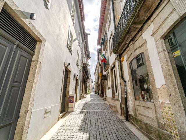 Bright studio near the centre of Braga