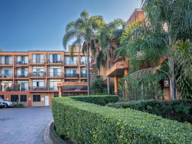 Bright Studio Apartment in the Heart of Hornsby