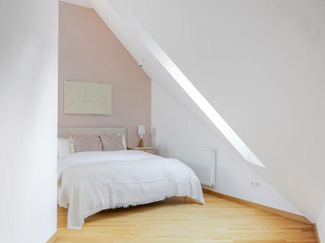 Bright studio apartment, Landstraße, incl. AC, Elevator & Washing Machine, Vienna Amsterdam Apartments for Rent
