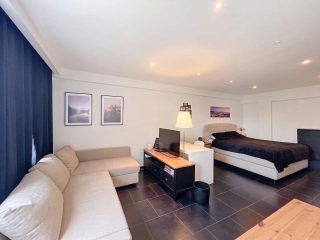 Bright studio for rent in Berchem