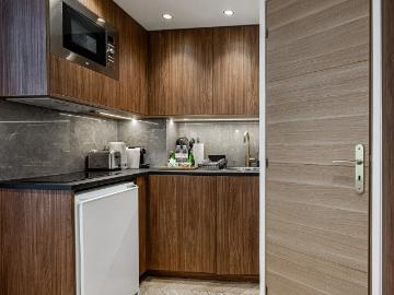 Bright Studio in Batignolles with AC
