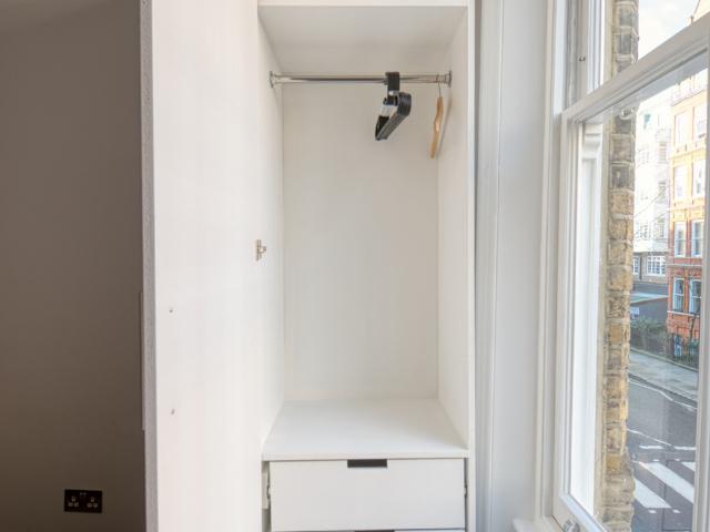 Bright Studio in Posh Chelsea
