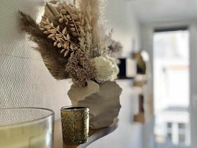 Bright Studio in Quiet 16th Arrondissement, Paris Amsterdam Apartments for Rent