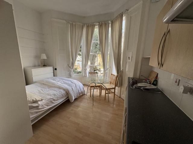 Bright Studio with Bills Included in N16