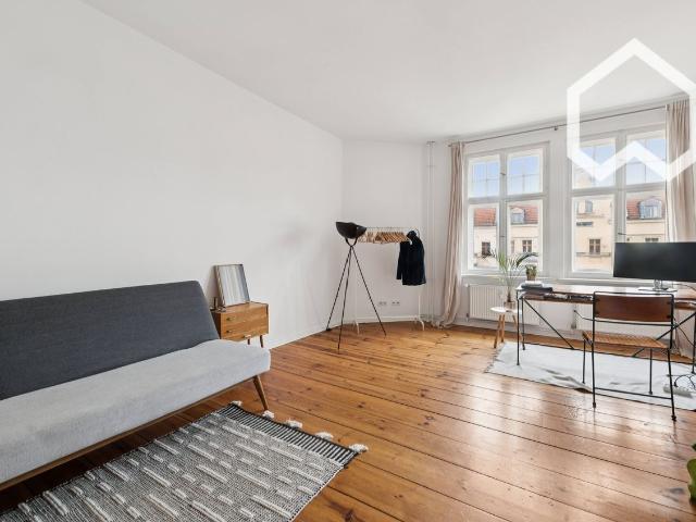 Bright, stylish 3 room period apartment with large south facing balcony – fully furnished, sublet, Berlin Amsterdam Apartments for Rent