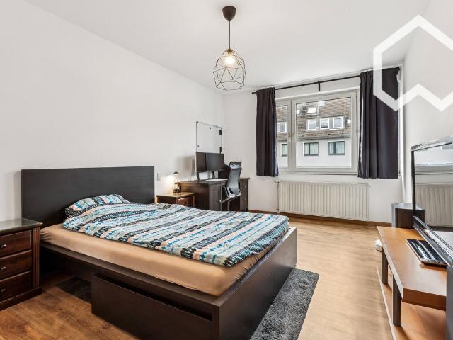 Bright & Stylish Apartment with Balcony and Home Office | Central Düsseldorf – Friedrichstadt, Dusseldorf Amsterdam Apartments for Rent