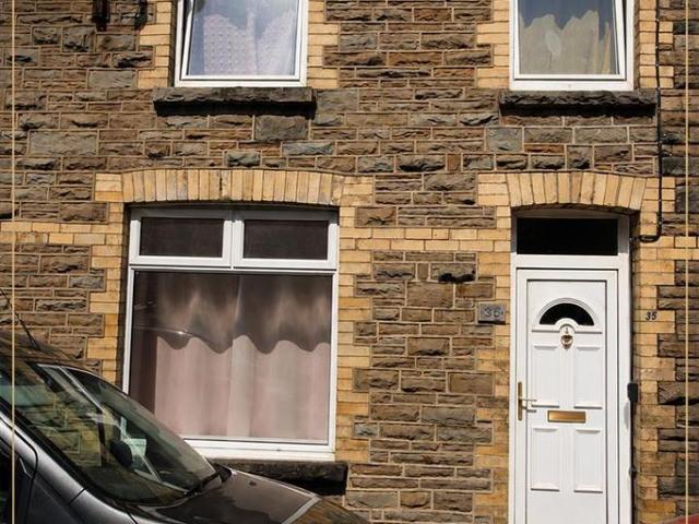 Bright Street, Newport NP11 3 bed terraced house to rent £915 pcm £211 pw