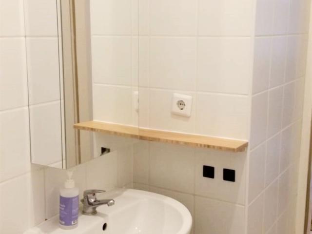 Bright suite in Friedrichshain for up to 3 persons, Berlin Amsterdam Apartments for Rent