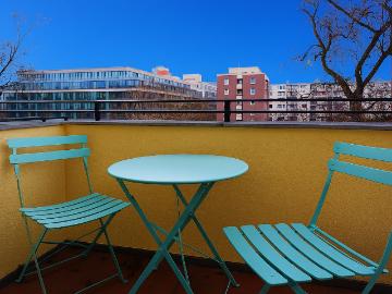 Bright suite in Friedrichshain for up to 3 persons, Berlin Amsterdam Apartments for Rent