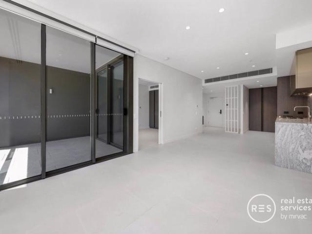 Bright & Sun Filled 1 Bedroom with Study Nook in NINE by Mirvac