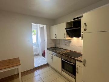 BRIGHT, SUNNY, AND CENTRALLY LOCATED DUPLEX in STUTTGART VAIHINGEN w/Air conditioning System