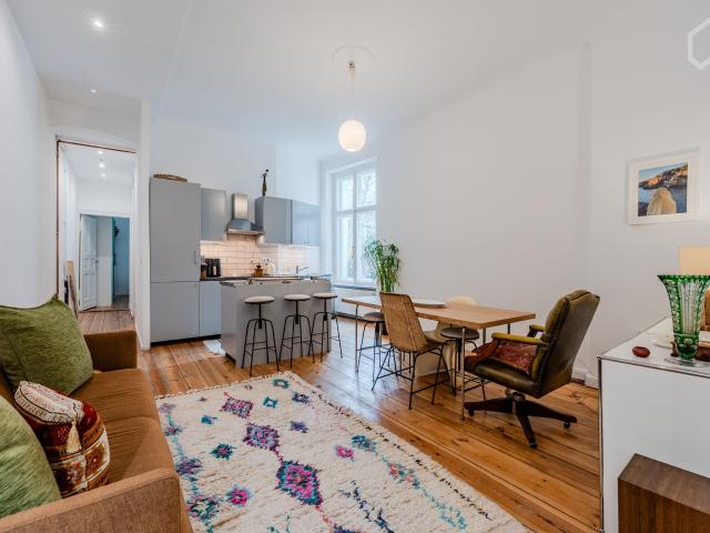 Bright & peaceful apartment by the river in Kreuzberg with balcony
