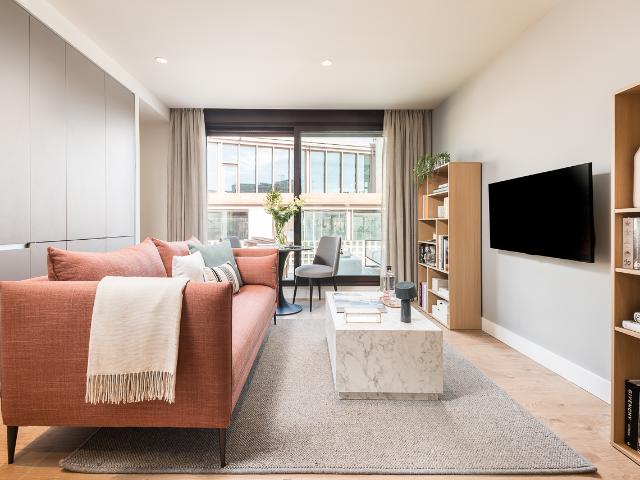Bright penthouse with terrace in Malasaña