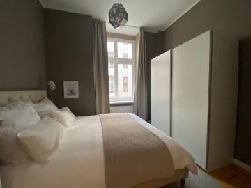 Bright & Quiet 1 Bedroom Apartment in Central Berlin Mitte, Berlin Amsterdam Apartments for Rent