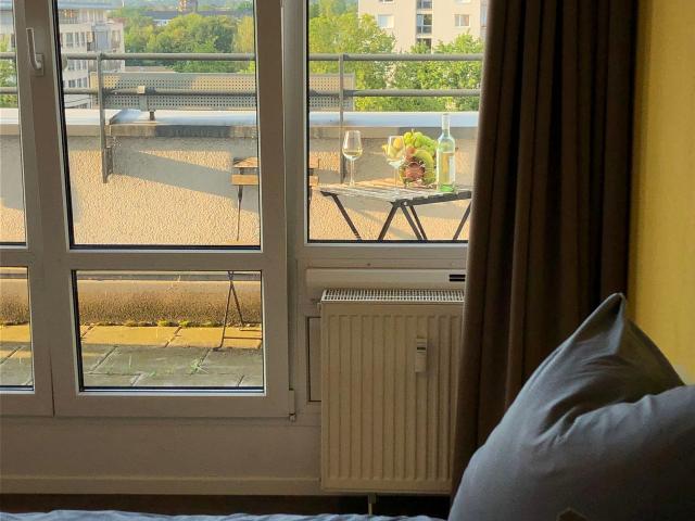Bright & Quiet apartment in middle of Dresden, Dresden Amsterdam Apartments for Rent