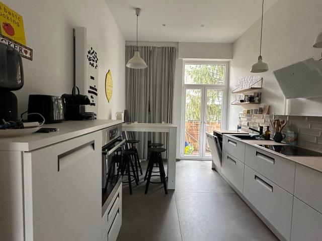 Bright & Quiet Apartment in Central Location with Excellent Transport Links