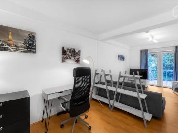 Bright & quiet studio Essen, Essen Amsterdam Apartments for Rent